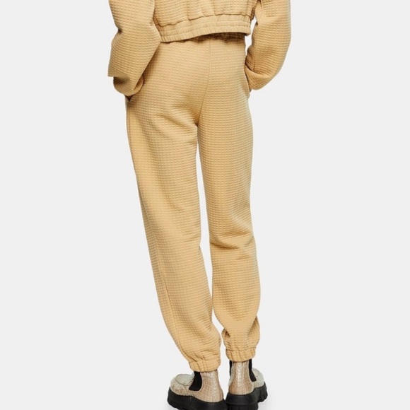 Topshop NWOT tan bubble quilted joggers - Picture 2 of 10